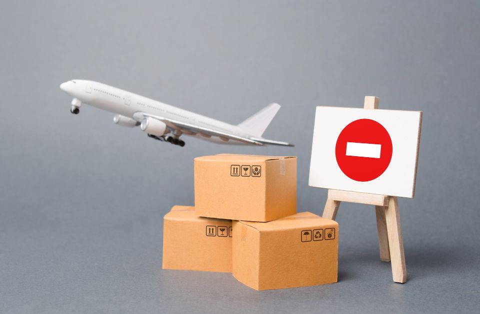 shipping-airplane-flying-over-boxes